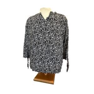 JONES AND CO BLACKAND WHITE FLORAL BLOUSE WOMENS XXL